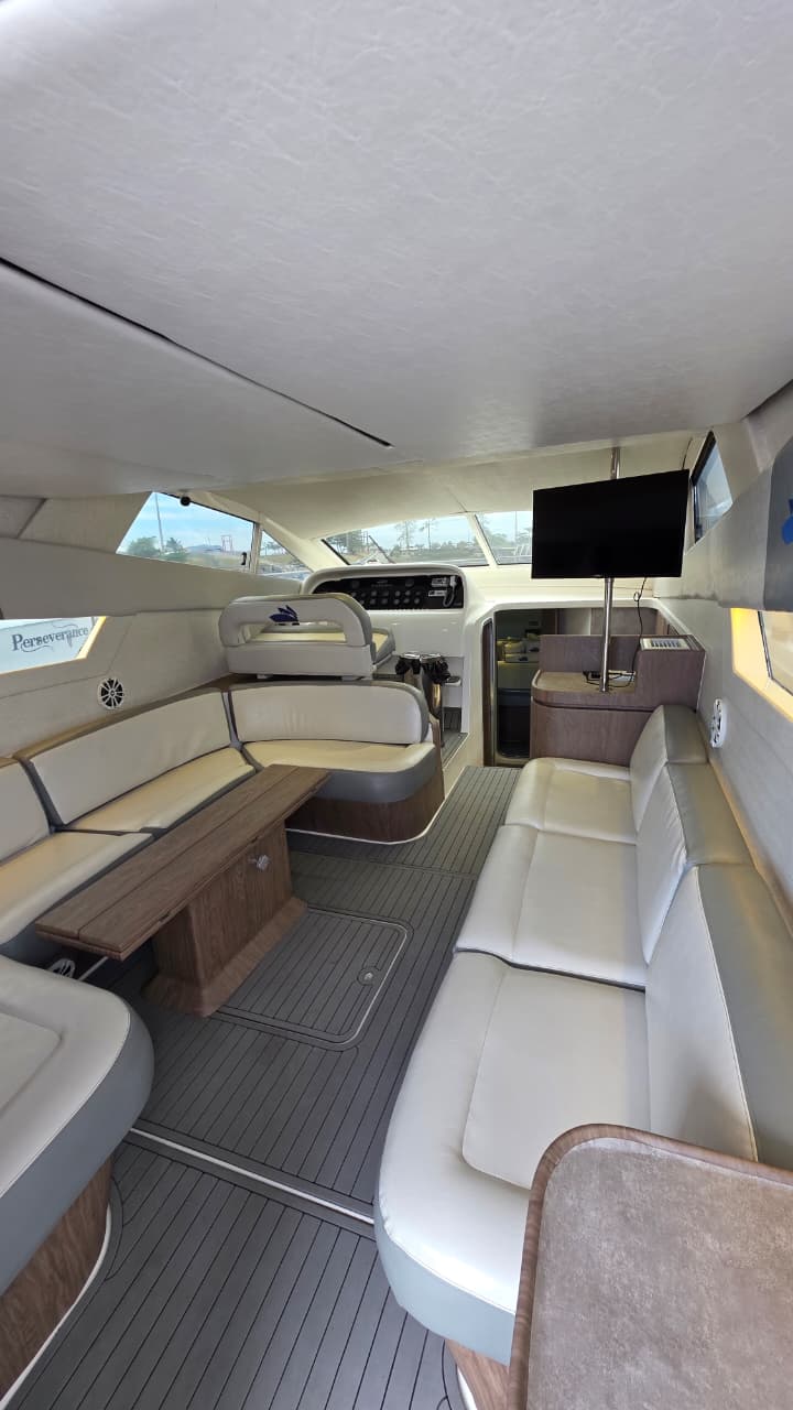 Vetor Vegas V - Salão de meia Nau